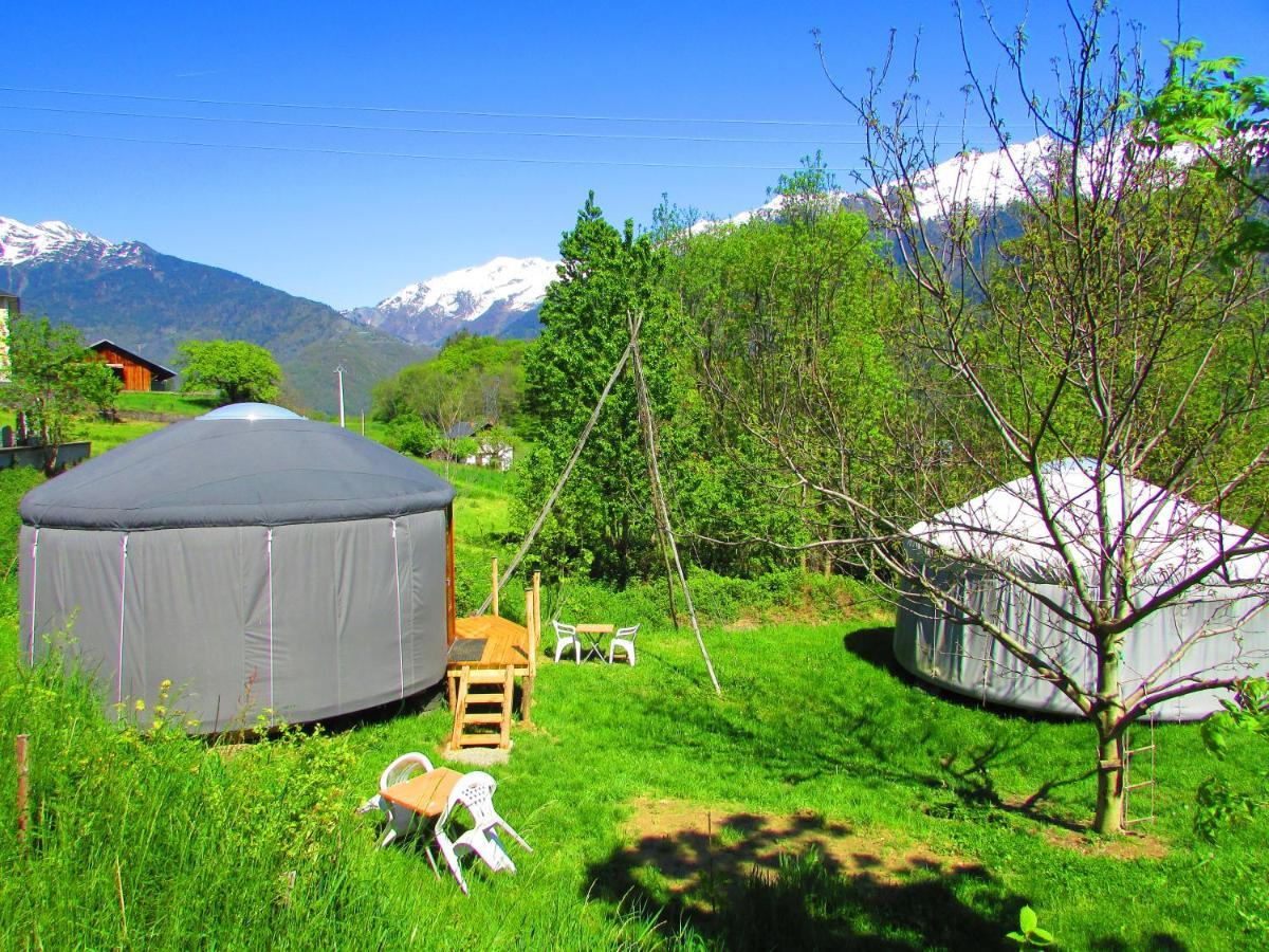Maurienne Outdoor - Nuit Insolite En Yourte En Savoie Saint-Georges-Des-Hurtieres Exterior photo